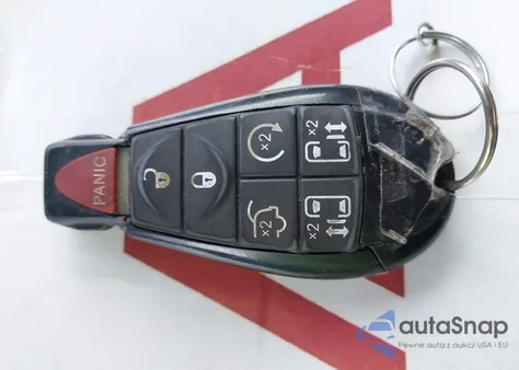 2010 Chrysler Town & Country Touring Plus z USA, uszkodzony, nr VIN 2A4RR8D15AR392568